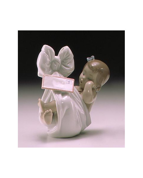 HEAVEN'S GIFT WITH CARD (GIRL) Lladró Porcelaine 01006627 