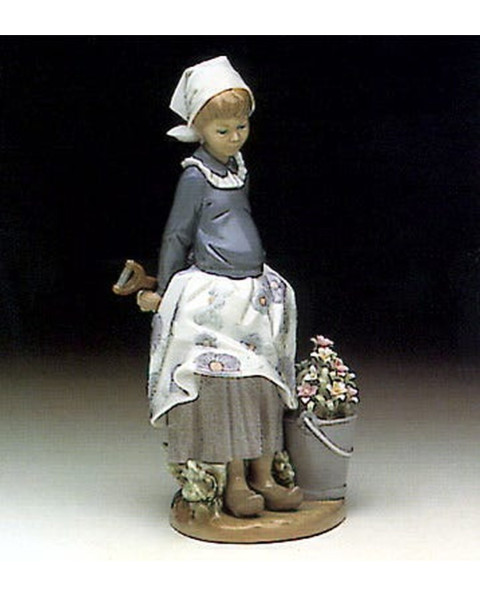 LITTLE DUTCHGARDENER Lladró Porcelain 01005671