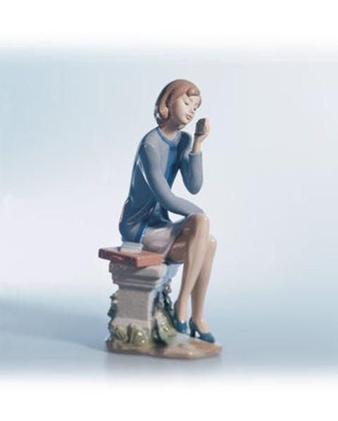 ALWAYS ON THE GO Lladró Porcelaine 01006749