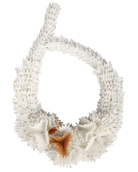 Actinia Porcelain Necklace. White and Golden luster Lladró Porcelain 01010285