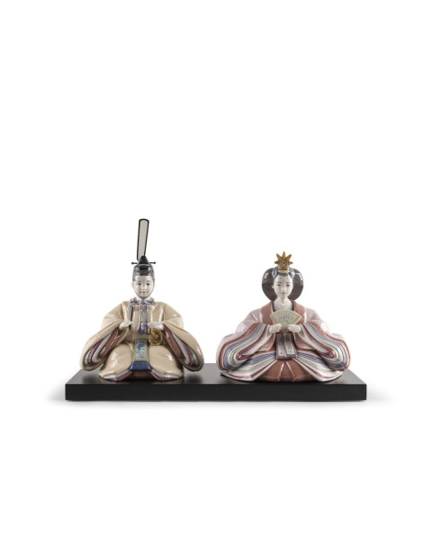 Figura Hina Dolls. Beige y rosa Porcelana Lladró 01009543