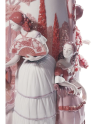 Lladro 01007032 - Фарфор Lladro LADIES IN THE GARDEN VASE RED 010 07032