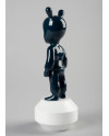 The dark blue Guest-Little Lladro Porcelain 01007750