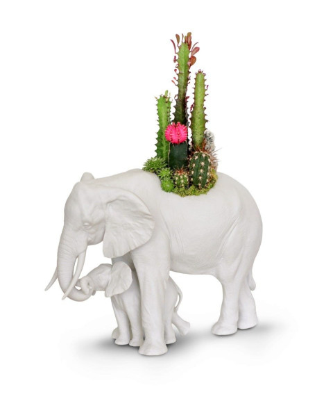 Elephant garden Sculpture. Matte White. Plant the Future Lladró Porcelain 01009639