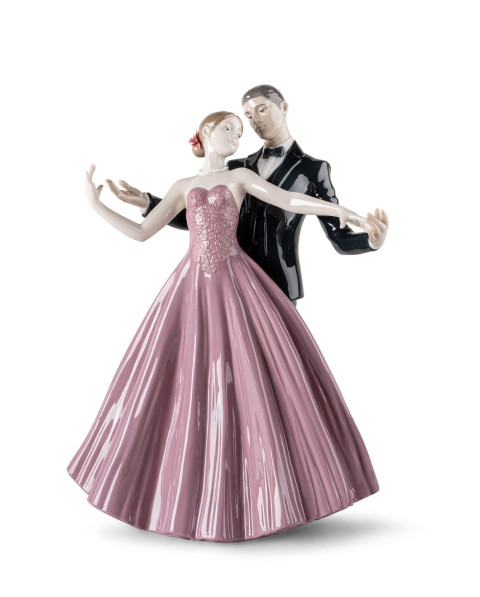 Anniversary Waltz Lladró Porcelain 01009709