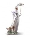 Lladro 01008679 LADY WITH SHAWL Porcelain