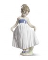 Lladro 01009172 MIRA MI VESTIDO Porcelana Figura Lladro