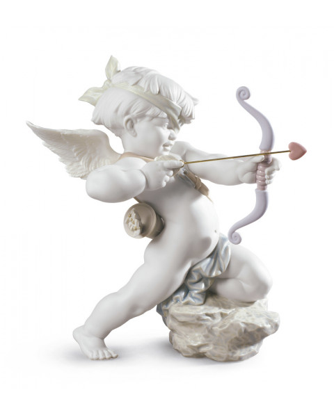 Lladro Porcelain STRAIGHT TO THE HEART 01009209