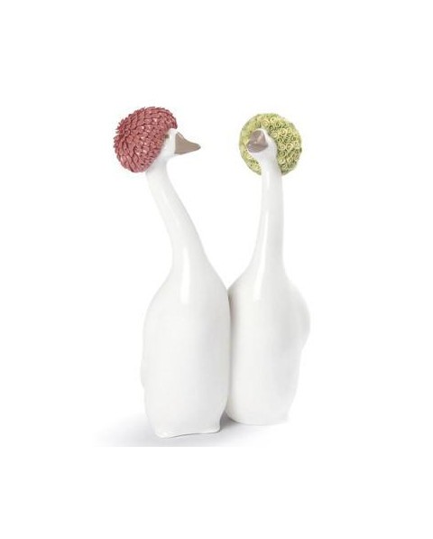 Lladro Porcelain GOOSSIPING - RED AND YELLOW 01009205