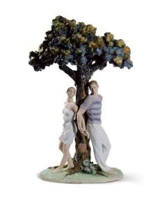 Lladro figurines 01008580-The Three of Love