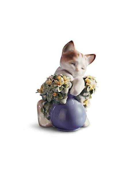 Lladro 01006567 DREAMY KITTEN 010.06567