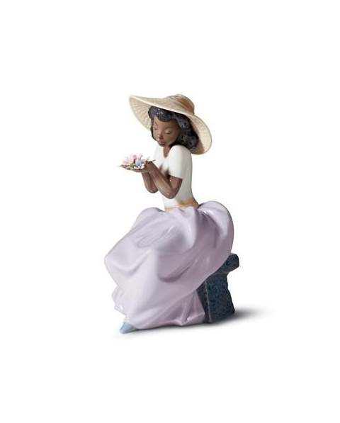 Lladro 01006822 Figurine SWEET FRAGRANCE