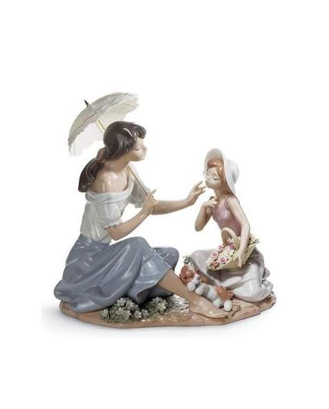 Lladro 01006910 AS PRETTY AS A FLOWER 010.06910