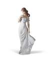 Lladro 01006918 Figurine A FLOWER'S WHISPER