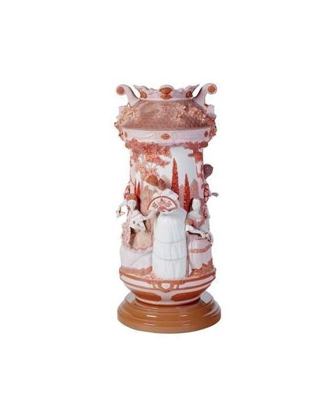 Lladro 01007032 Figurine LADIES IN THE GARDEN VASE RED