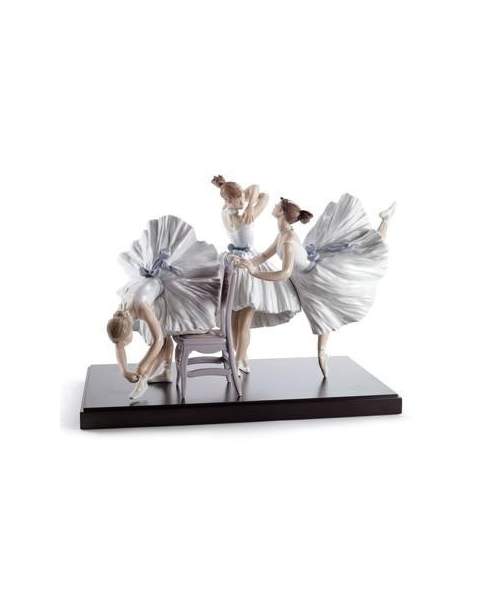 Lladro 01008476 BACKSTAGE BALLET 010.08476