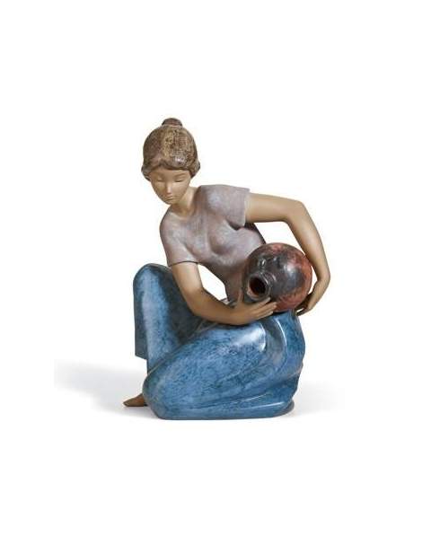 Lladro 01012336 JEUNE PORTEUSE D'EAU