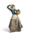 Lladro 01012387 DONNA CON BROCCA 010.12387