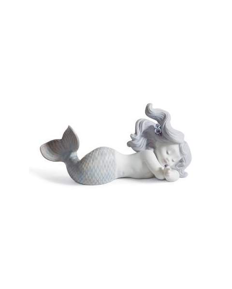 Lladro 01018112 DAY DREAMING AT SEA 010.18112