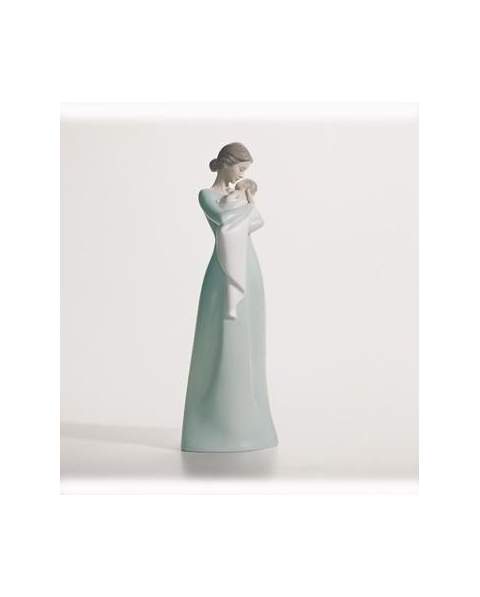 Lladro 01018218 A MOTHER'S EMBRACE 010.18218