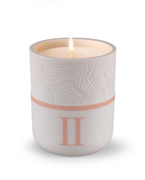 Timeless candle II Lladro Porcelain 01040207